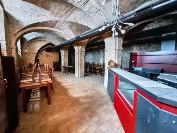 #2515027 Ristorante in palazzo storico e servizi