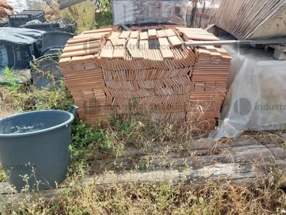 1#9303 Rivestimenti e materiale per pavimentazione