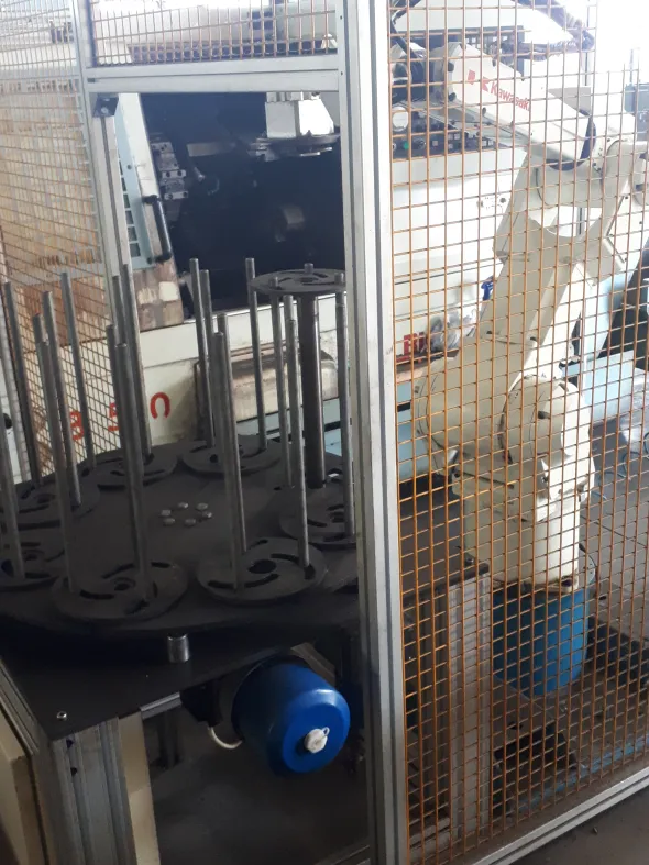 Robot Kawasaki 6 assi