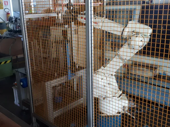 Robot Kawasaki 6 assi