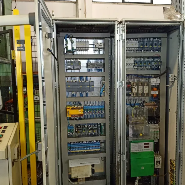 Ross 315 Ton completa di linea Asservimenti Presse CE