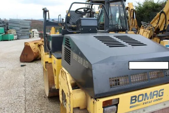 47#3918 Rullo Bomag