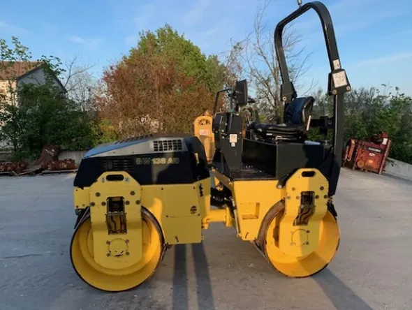 4#6189 Rullo Bomag