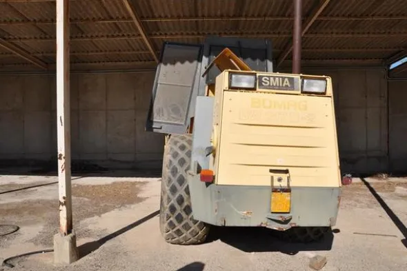 5#3834 Rullo compattatore Bomag