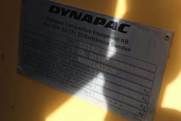 3040#4392 Rullo Dynapac