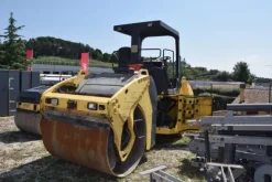 2#3367 Rullo vibrante Bomag BW 141 AD-4