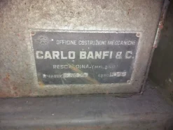 7#6341 Sabbiatrice Carlo Banfi e scaffaltura