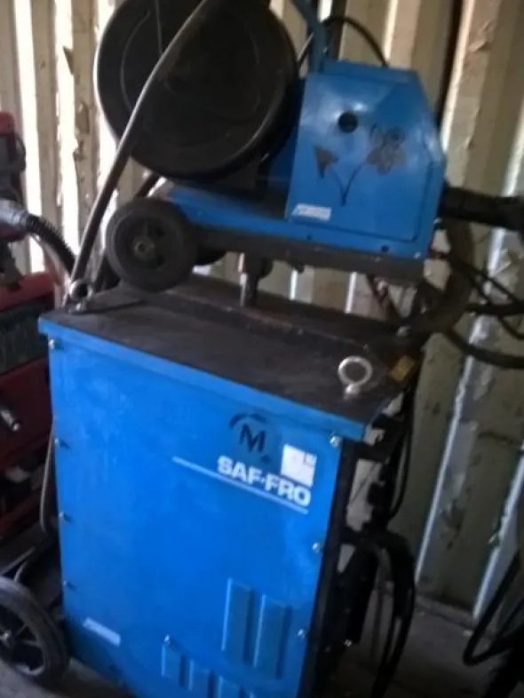 21#4425 Saldatrice Safmig 500 BLX