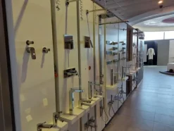 1#6152 Sanitari Dolomite e materiale idrotermosanitario