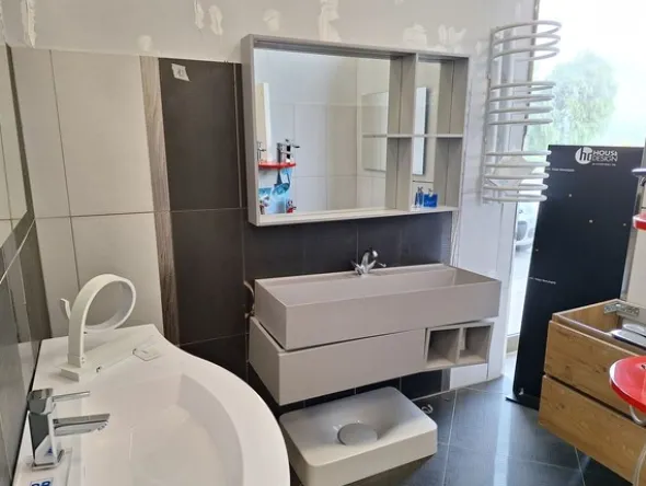 1#8439 Sanitari e accessori bagno