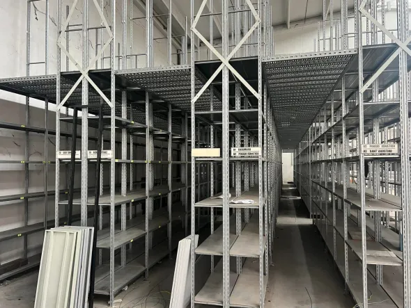 Scaffalatura passerella