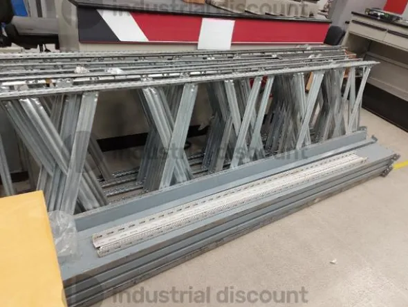 5#8726 Scaffalature