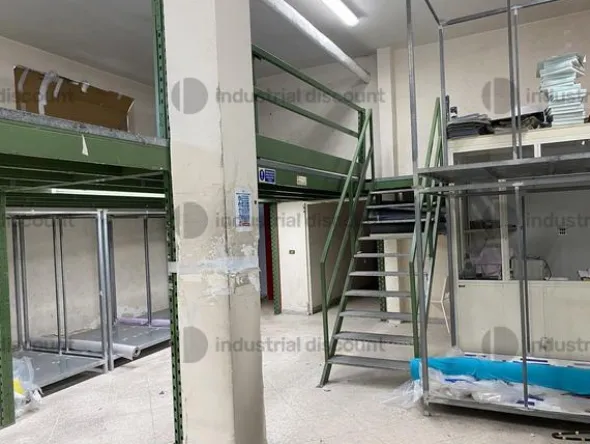 8#9748 Scaffalature