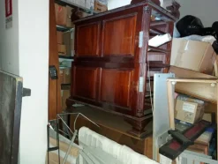 1#8455 Scaffalature e arredamento vario