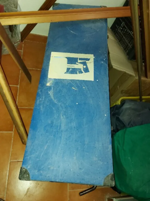 1#8455 Scaffalature e arredamento vario
