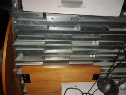 1#8455 Scaffalature e arredamento vario
