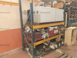 3#10139 Scaffalature e materiale idraulico