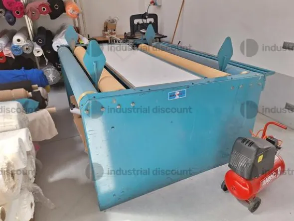 2#9215 Scaffalature macchine per stoccaggio tessuti e arredo d'ufficio