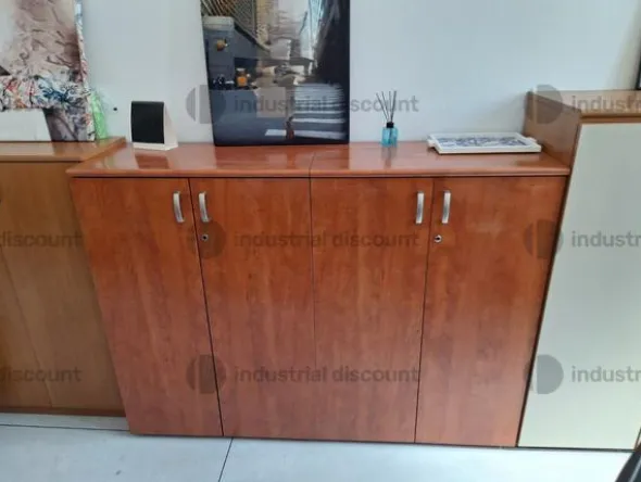 2#9215 Scaffalature macchine per stoccaggio tessuti e arredo d'ufficio