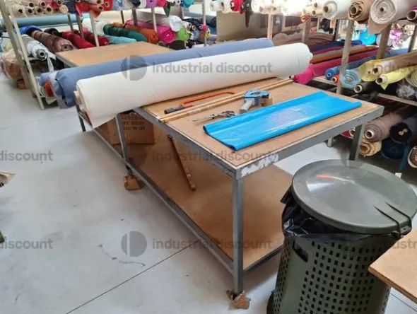 2#9215 Scaffalature macchine per stoccaggio tessuti e arredo d'ufficio