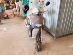 4#4133 Scooter Aprilia