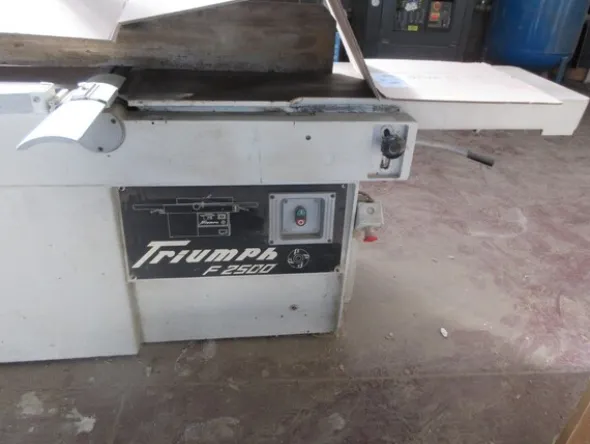 2#5855 Sega circolare Scm epialla Triumph
