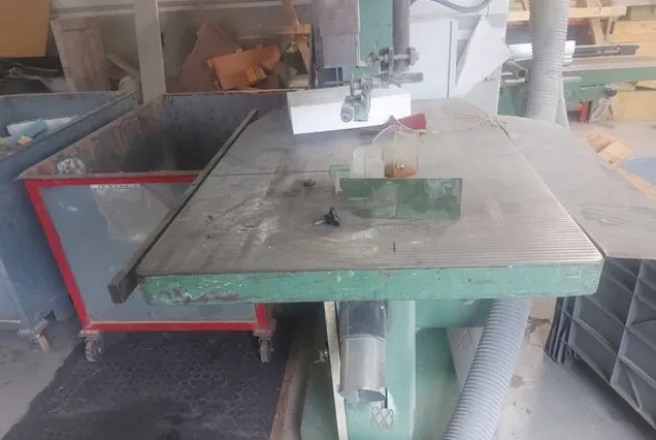 28#7922 Sega per legno Centauro 800CL
