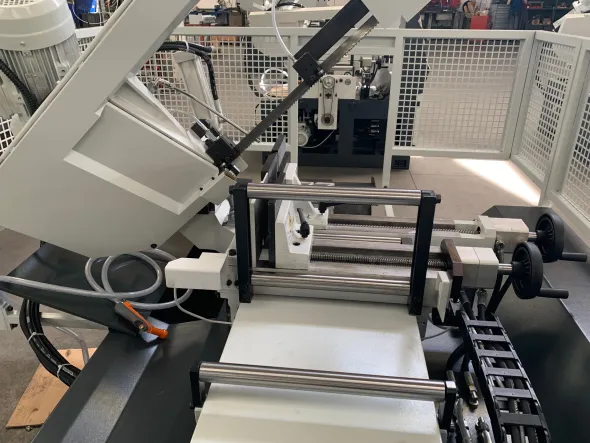 Segatrice a nastro automatica Macc 391/A