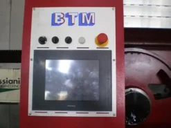 Segatrice a nastro automatica BTM B 620 CNC