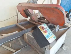 23#8413 Segatrice a nastro semiautomatica