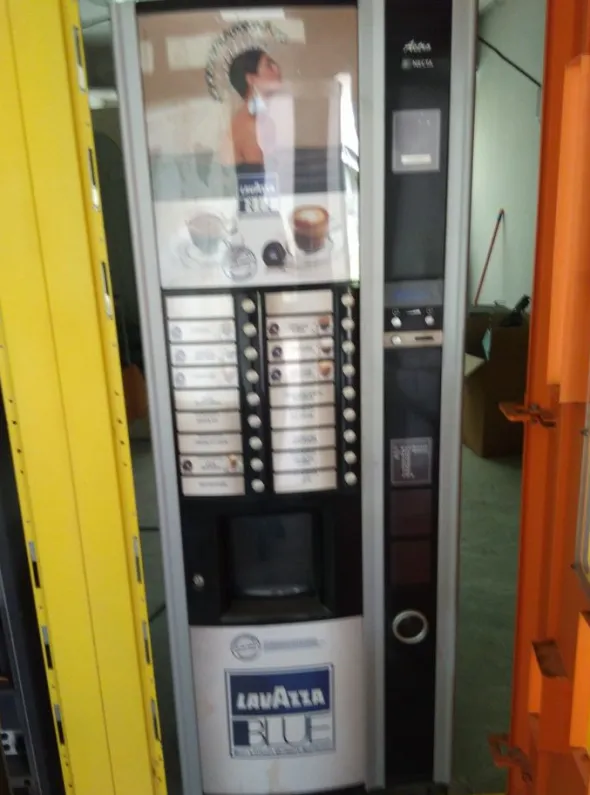 SELF SERVICE AUTOMATICO 24 h ottime condizioni