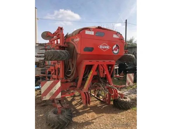 Seminatrice ripassosemina usata kuhn megant 400