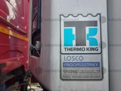 1#10031 Semirimorchio isotermico BERNARD KRONE