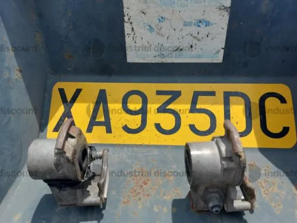 3#8978 Semirimorchio porta container CCFC
