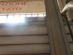 8#4553 Sezionatrice verticale Putsch-Meniconi