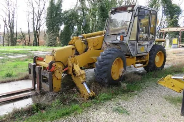 1#3066 Sollevatore telescopico JCB