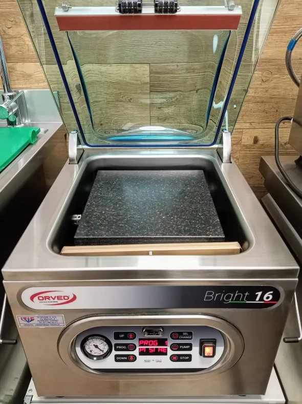 Sottovuoto a campana Orved inox PARI AL NUOVO
