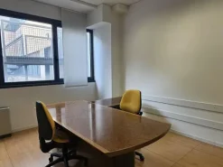 #25097 Spazioso ufficio arredato in posizione strategica
