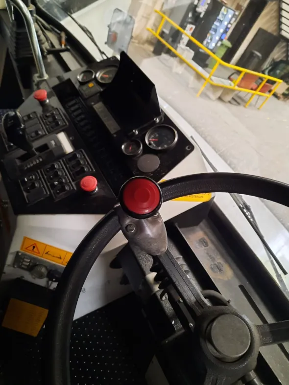 Spazzatrice meccanica Sicas 4000 MA4M1 per asfalti