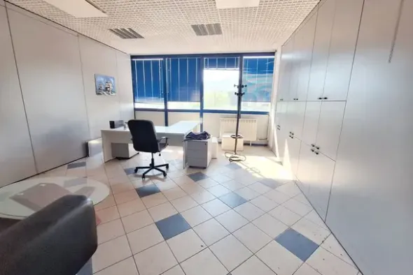 #23508 Stabilimento industriale con annessi uffici
