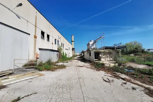 #23508 Stabilimento industriale con annessi uffici