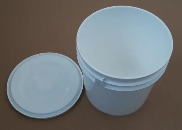 STAMPO PER SECCHIO 4,8 LT. + COPERCHIO