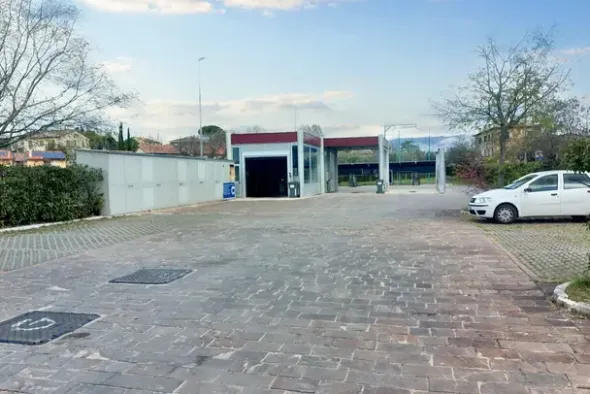 #20711 Stazione di servizio rifornimento carburanti