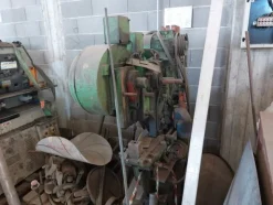 2#72670 Stock di attrezzature dismesse e materiale ferroso