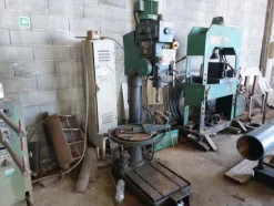 2#72670 Stock di attrezzature dismesse e materiale ferroso
