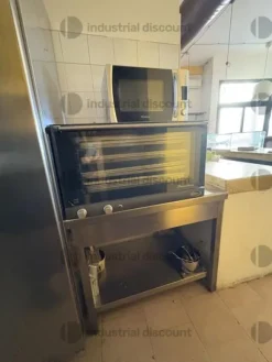 2#10098 Stock di attrezzature e arredi per panificio