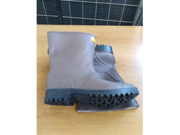 Stock prodotti e attrezzature per la pulizia