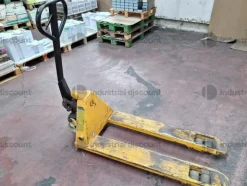 2#8798 Strumenti per imballaggio robopack e transpallet