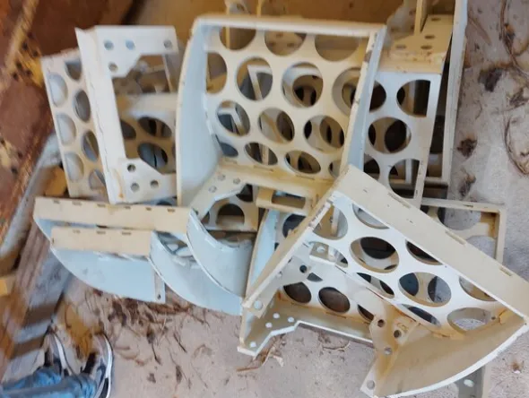 1#7872 Strutture ferrose e ricambi per tritarifiuti