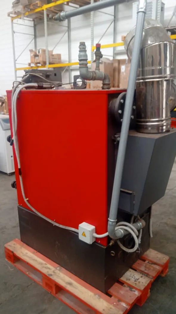 STUFA A PELLET INDUSTRIALE